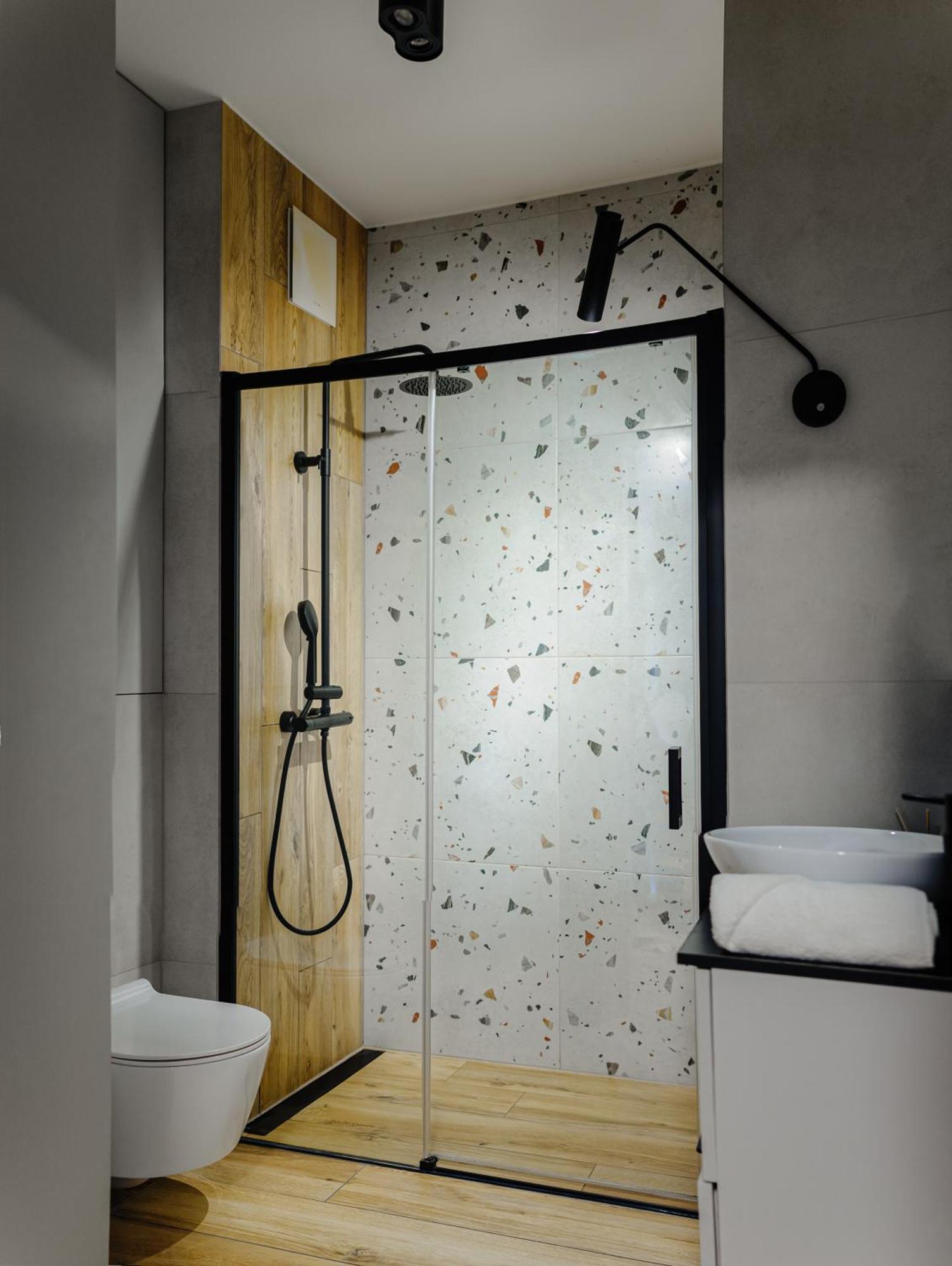 Like Apartment *