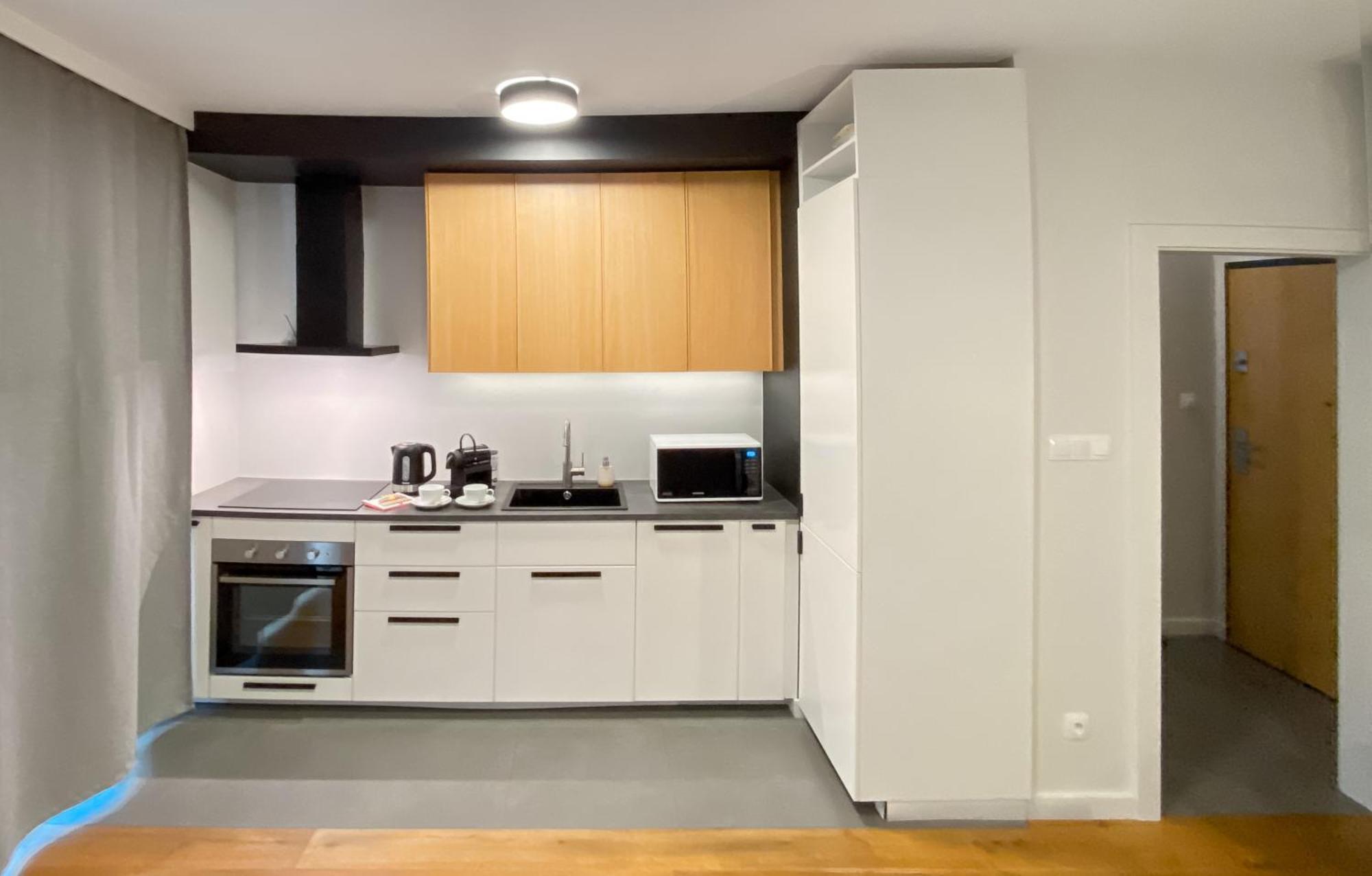 Like Apartment *